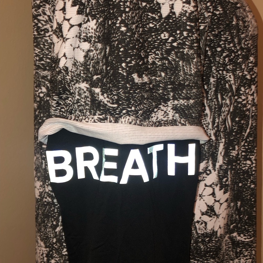 Lululemon Men Explicit Content Reflective Abstrac… - image 3